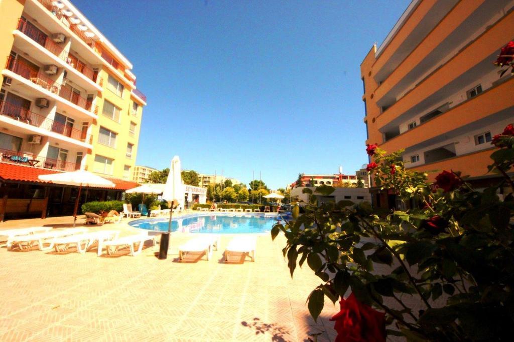 Sunny Day 1 - Menada Apartments Sunny Beach Habitación foto